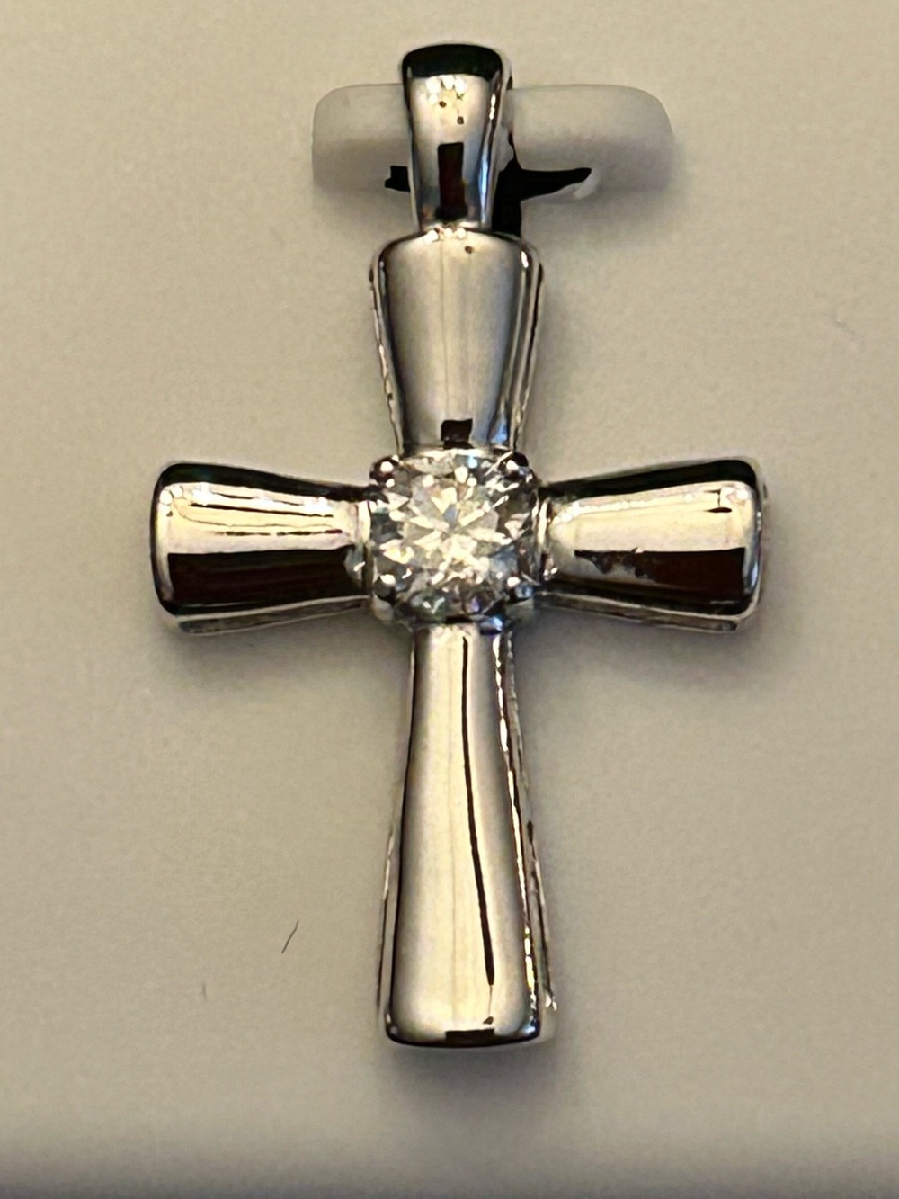 1.00CT Round Moissanite Prong Set in 925 Sterling Silver Cross Pendant